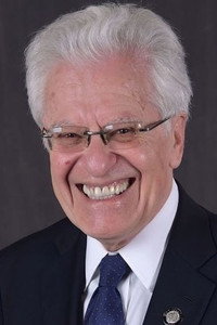 المخرج Jerry Zaks
