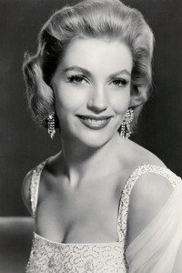 الممثل Joan O'Brien