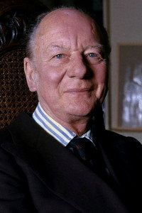 الممثل John Gielgud