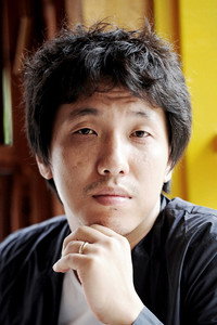 المخرج Jong-bin Yoon