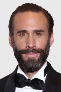 الممثل Joseph Fiennes