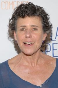 الممثل Julie Kavner