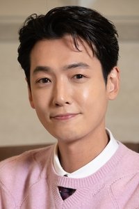 الممثل Jung Kyung-ho