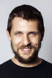 الممثل Juraj Loj