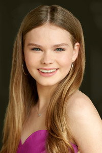 الممثل Kaitlyn Chalmers-Rizzato