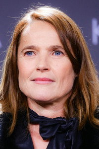 الممثل Karoline Eichhorn