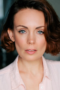 الممثل Kate Elliott