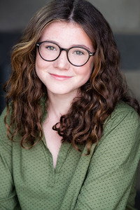 الممثل Katherine Mallen Kupferer