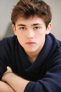 الممثل Keidrich Sellati