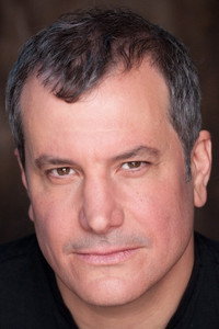 الممثل Keith Kupferer