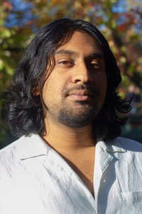 المخرج Keshav Srinivasan
