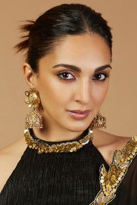 الممثل Kiara Advani