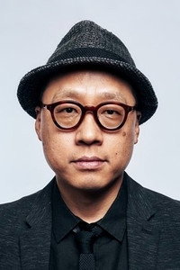 المخرج Kim Seong-hun