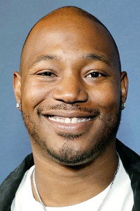 الممثل Kris D. Lofton