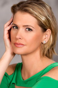 الممثل Kristy Swanson