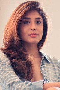 الممثل Kritika Kamra