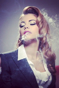 الممثل Larissa Dali