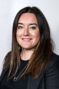 المخرج Laura McGann