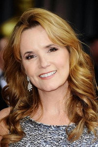 الممثل Lea Thompson