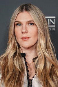 الممثل Lily Rabe