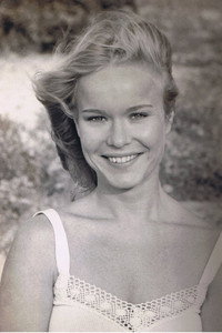 الممثل Linda Haynes