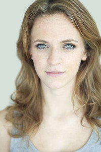 الممثل Lucinda Dryzek