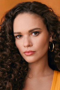 الممثل Madison Pettis