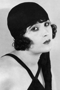 الممثل Margaret Livingston
