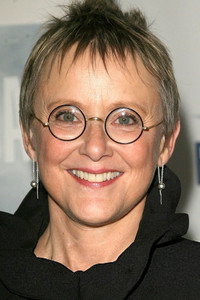الممثل Mary Beth Hurt