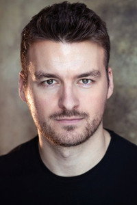 الممثل Matt Stokoe