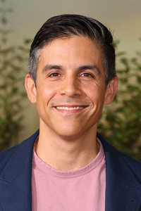 المخرج Matthew López