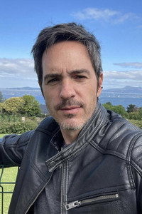 الممثل Mauricio Ochmann
