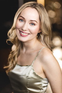 الممثل Melissa Melottey