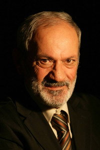 الممثل Metin Çekmez