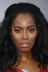 الممثل Milauna Jackson