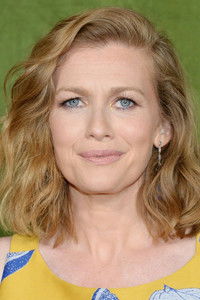 الممثل Mireille Enos