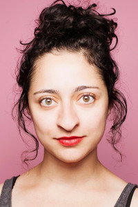 الممثل Mitra Jouhari