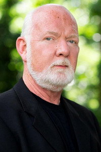 الممثل Moray Treadwell