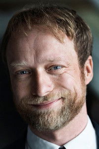 الممثل Morten Burian