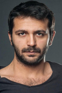 الممثل Musab Ekici