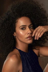 الممثل Naruna Costa
