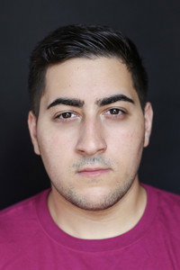 الممثل Neema Nazeri