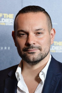 المخرج Nick Nevern