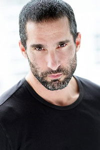 الممثل Nigel Vonas