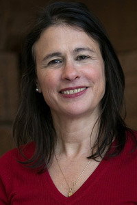 الممثل Nina Burleigh