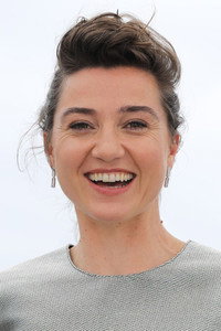 الممثل Nina Meurisse
