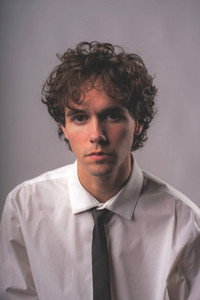 الممثل Noah Toth