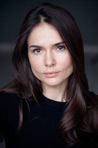 الممثل Olena Lavrenyuk