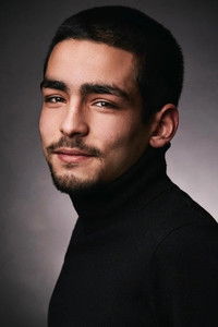 الممثل Omar Ayuso