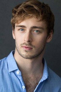 الممثل Ossian Perret